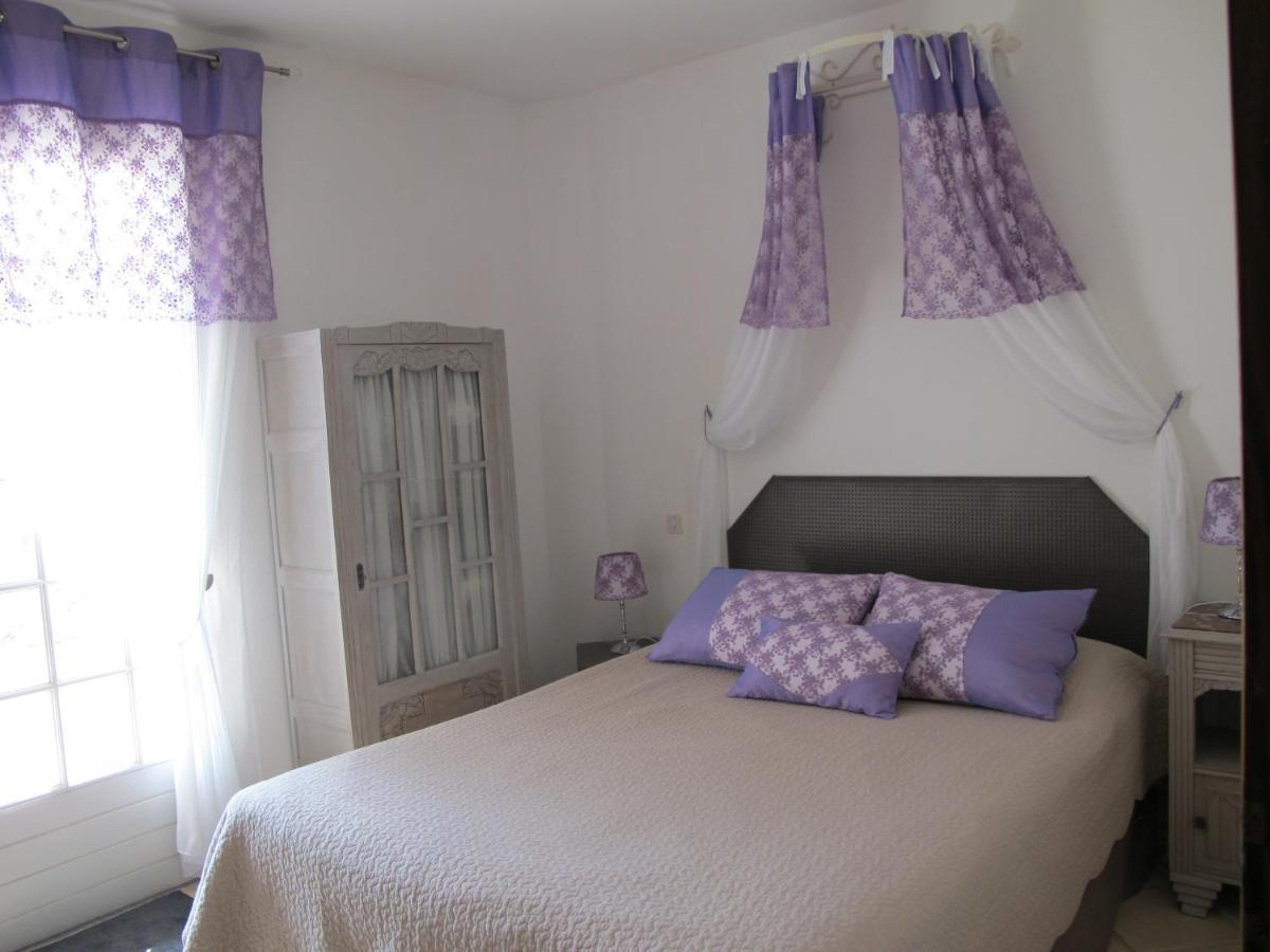 L'Oustau De Bigatie Bed & Breakfast Lambesc Eksteriør bilde